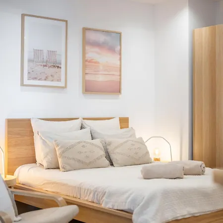 Appartement Bord De Mer « La Petite Ma-Line » Cagnes-sur-Mer Extérieur photo