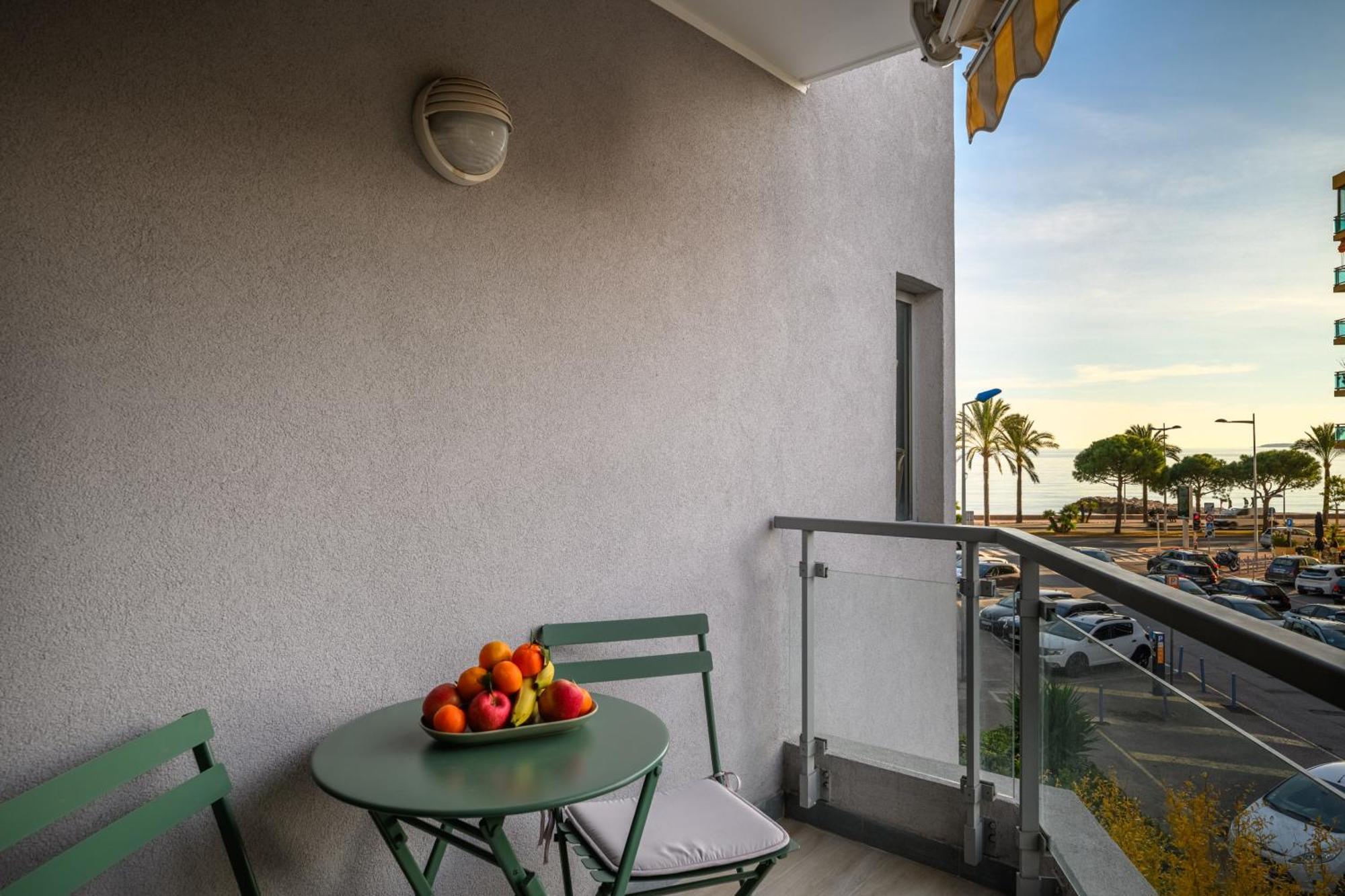 Bord De « la Petite Ma-line » Apartment